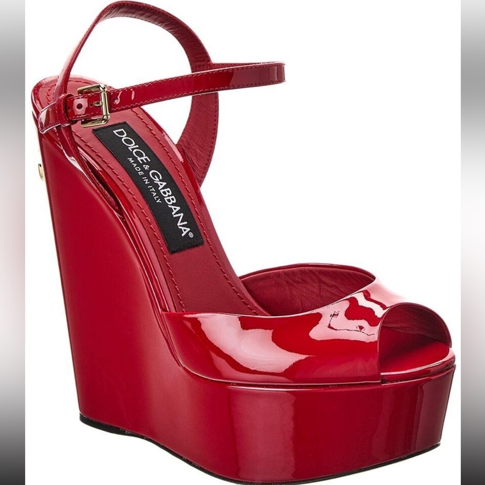 Dolce & Gabbana red patent leather wedges size 39